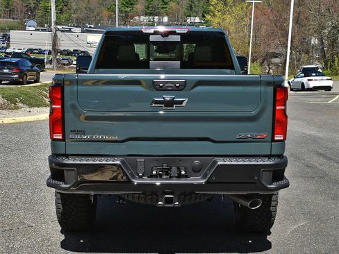 New 2026 Chevrolet Silverado 2500 ZR2 w/ LPO, Dark Essentials Package AWD/4WD image 7