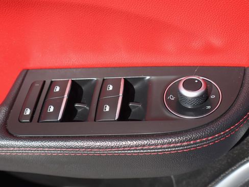 Used 2019 Alfa Romeo Giulia RWD image 19