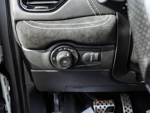 Used 2022 Dodge Durango SRT w/ SRT Interior Appearance Group AWD/4WD image 19