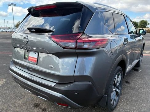 Certified 2023 Nissan Rogue SL w/ SL Premium Package FWD image 6