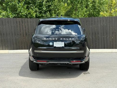 Certified 2025 Land Rover Range Rover Long Wheelbase SE AWD/4WD image 4