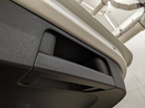 New 2025 Volkswagen Taos SE image 29