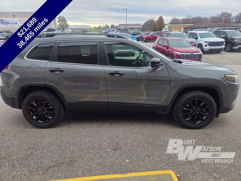 Used 2022 Jeep Cherokee Latitude Lux image 23