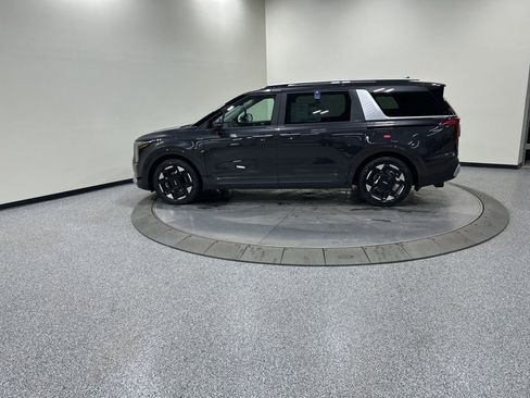 New 2026 Kia Carnival EX image 8