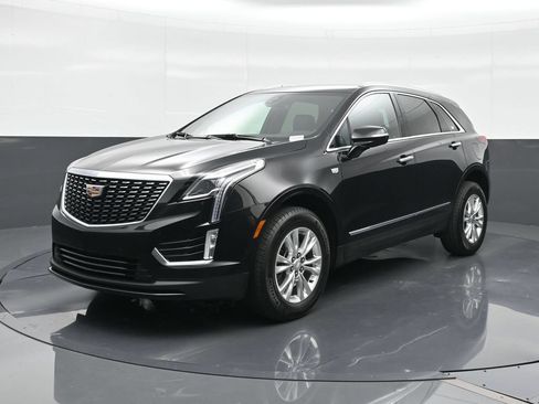 Certified 2025 Cadillac XT5 Luxury FWD image 1