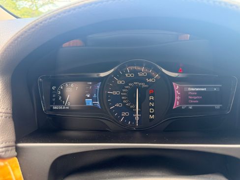 Used 2011 Lincoln MKX AWD w/ 102A Rapid Spec Order Code image 14