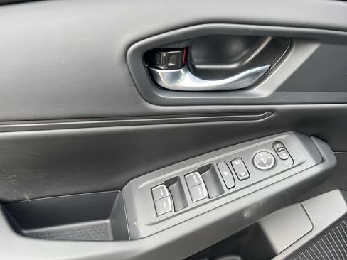 Used 2025 Honda Accord SE image 12