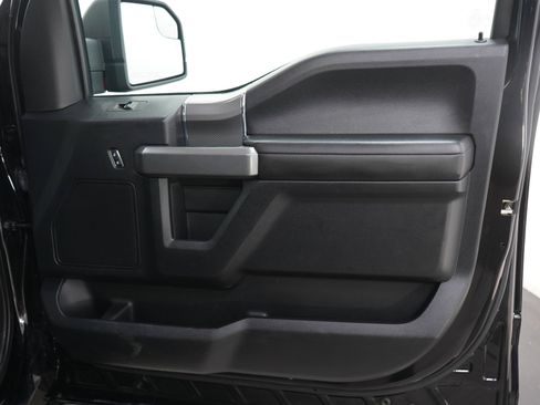 Used 2016 Ford F150 XLT w/ Equipment Group 302A Luxury AWD/4WD image 12