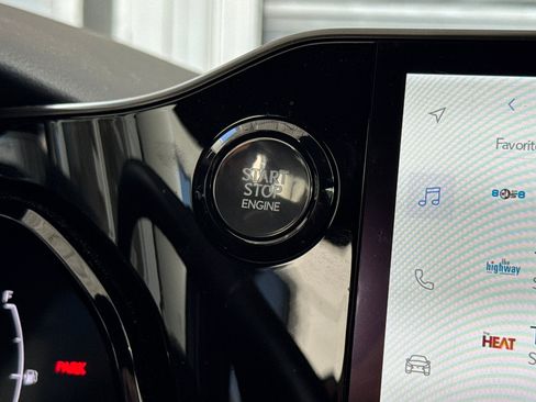 Used 2025 Lexus NX 250 AWD w/ Premium Package image 28