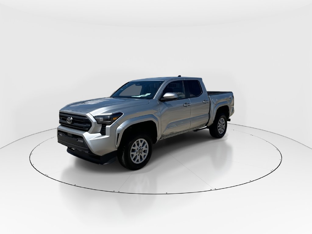 Used 2026 Toyota Tacoma SR5 AWD/4WD image 4