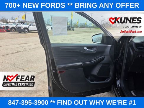 New 2026 Ford Escape SE FWD image 16