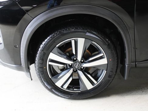 Used 2023 Nissan Rogue SL w/ SL Premium Package FWD image 4