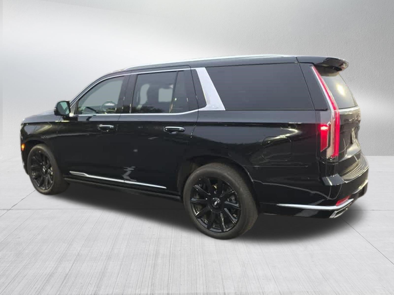 Used 2021 Cadillac Escalade Premium Luxury Platinum AWD/4WD image 4