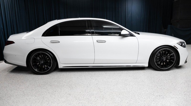 Used 2026 Mercedes-Benz S 580 4MATIC Sedan image 4