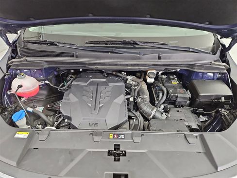 Used 2023 Kia Carnival LX image 14