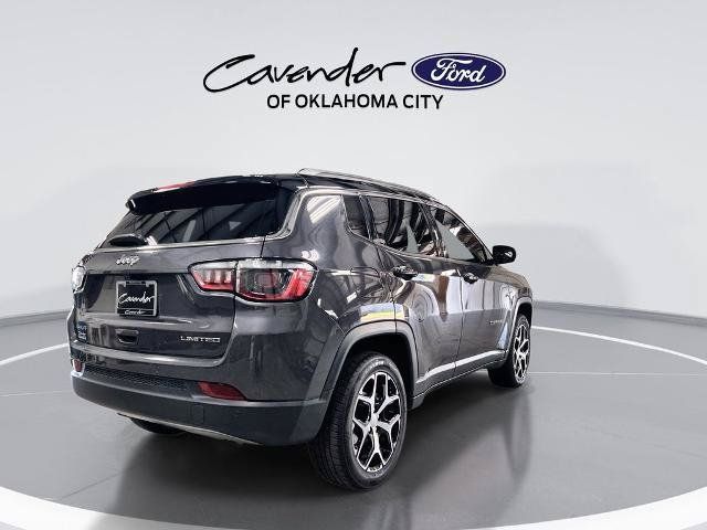 Used 2024 Jeep Compass Limited AWD/4WD image 8