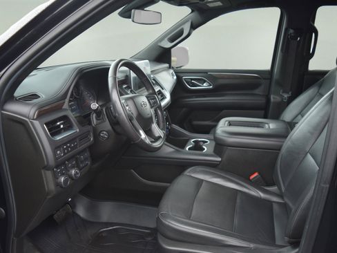 Used 2021 Chevrolet Tahoe Z71 w/ Z71 Signature Package image 11