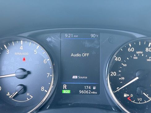 Used 2018 Nissan Rogue S FWD image 30