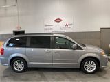 Used 2016 Dodge Grand Caravan SXT image 2
