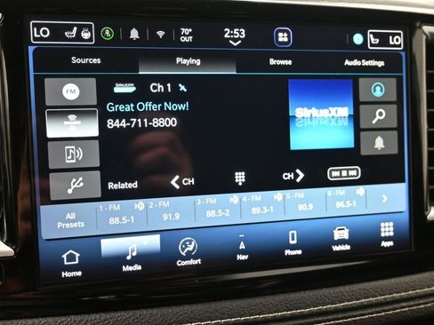 Used 2023 Chrysler Pacifica Limited image 19