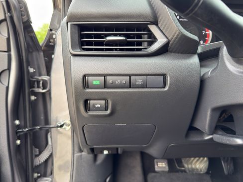 Used 2024 Nissan Sentra S image 28