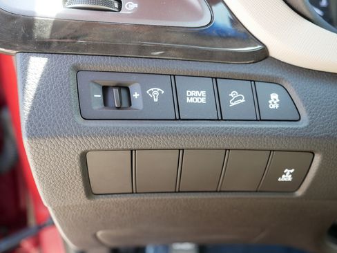Used 2017 Hyundai Santa Fe Sport AWD/4WD image 23