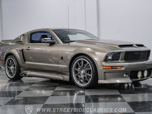 Used 2005 Ford Mustang GT image 15