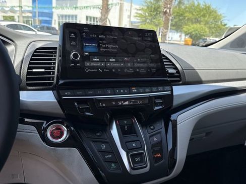 New 2026 Honda Odyssey Touring image 27