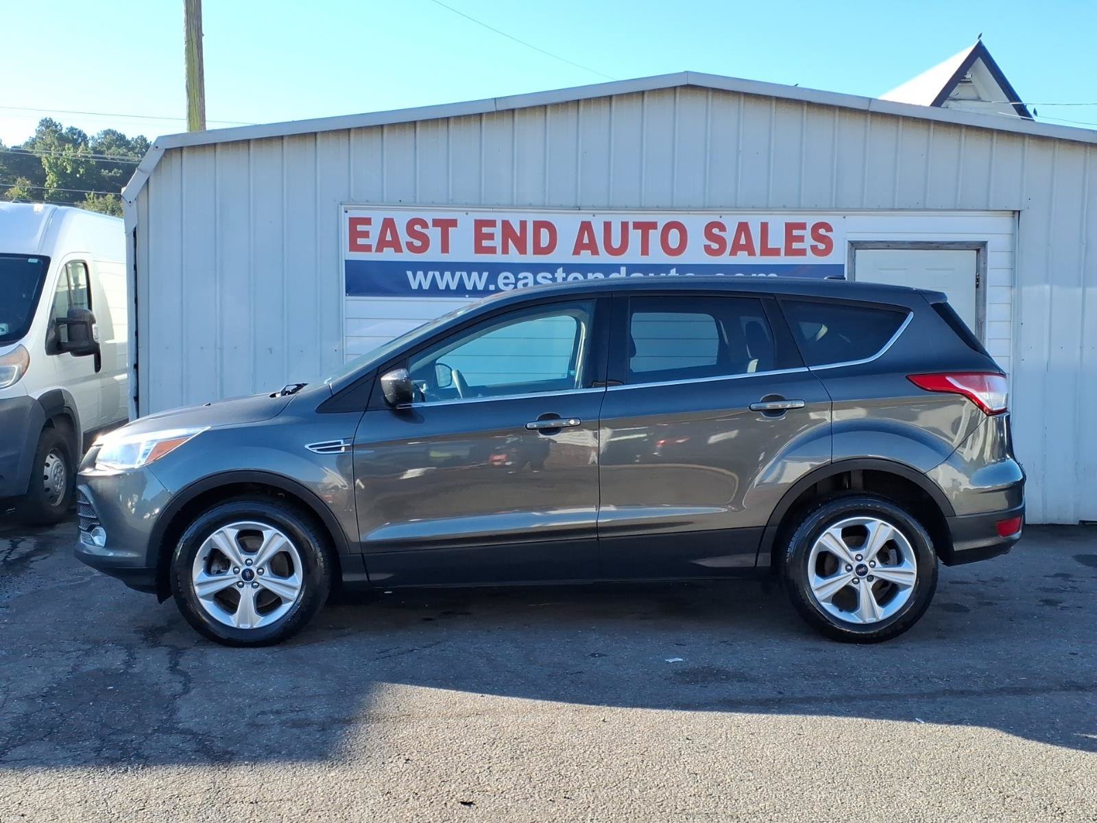 Used 2016 Ford Escape SE AWD/4WD image 2