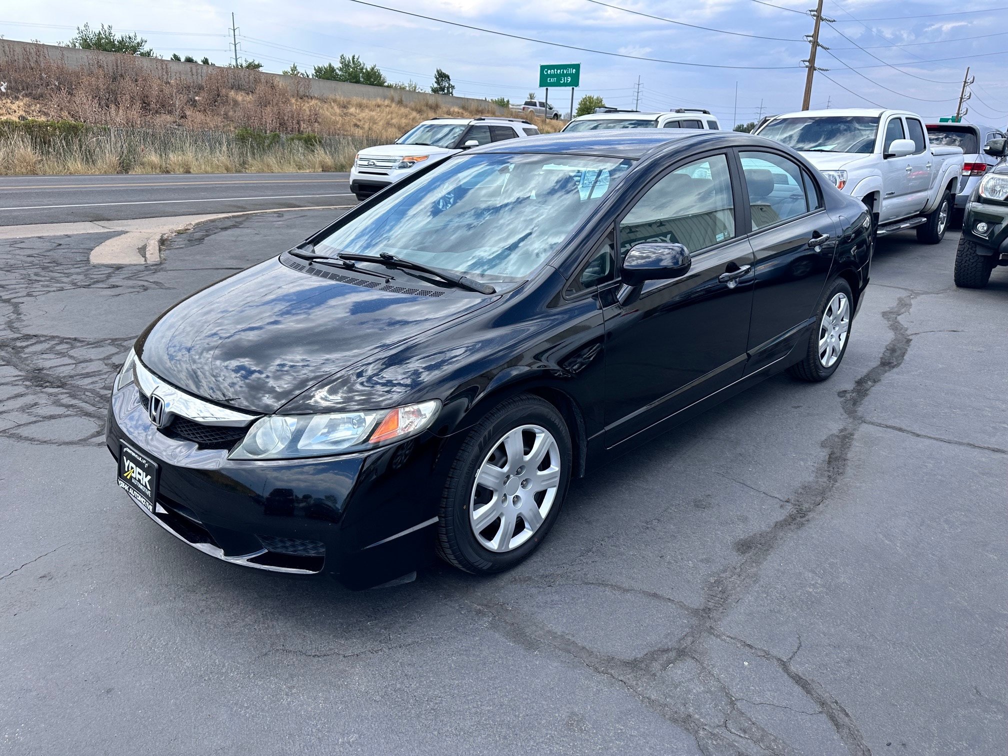 Used 2011 Honda Civic LX image 2
