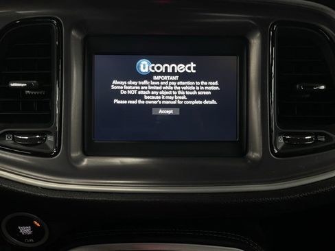 Used 2022 Dodge Challenger SXT w/ Blacktop Package image 11