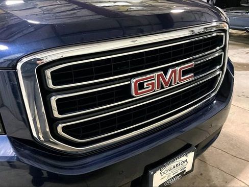 Used 2017 GMC Yukon SLE w/ SLE Value Package image 10