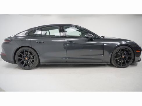 New 2026 Porsche Panamera 4 image 9