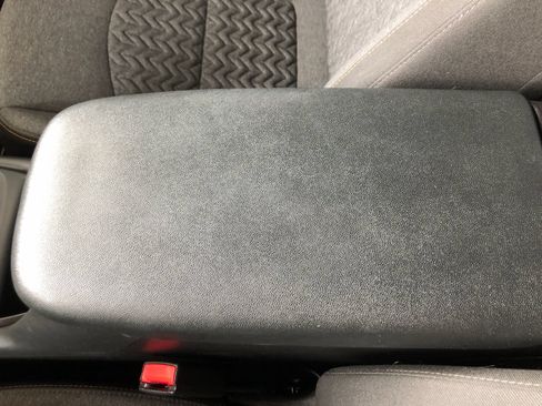 Used 2024 Chevrolet Equinox LT FWD image 22