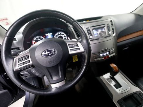 Used 2014 Subaru Outback 3.6R Limited w/ Moonroof Package image 7