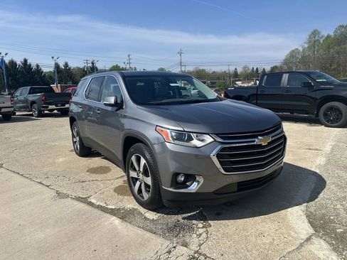 Used 2019 Chevrolet Traverse LT w/ LT Premium Package AWD/4WD image 11