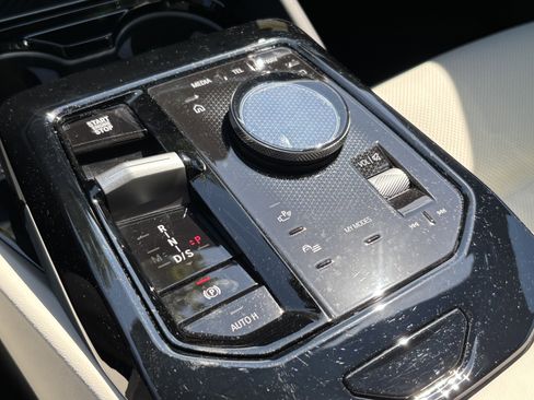 Certified 2025 BMW 530i xDrive w/ Premium Package image 26