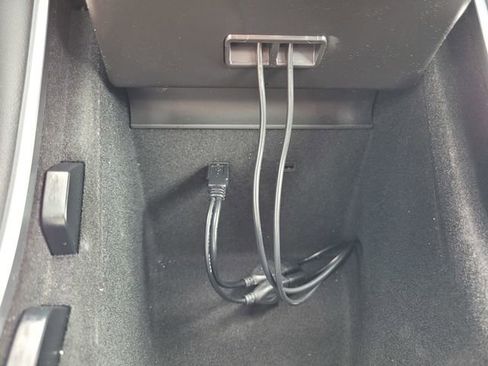 Used 2019 Tesla Model 3 Mid Range image 26