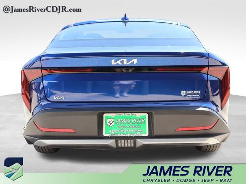 Used 2025 Kia K4 FWD image 4