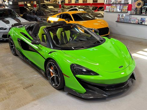 Used 2020 McLaren 600LT Spider RWD image 4