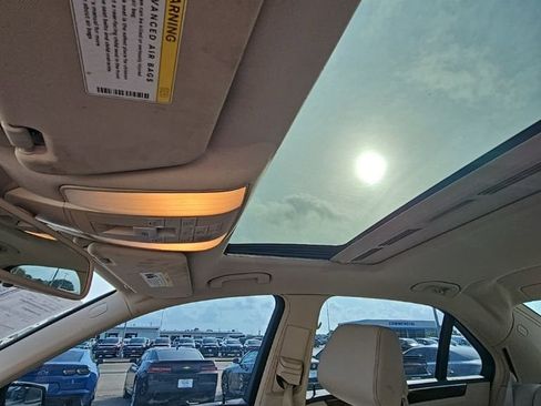 Used 2016 Mercedes-Benz E 350 Sedan image 25