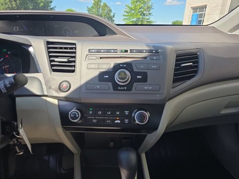 Used 2012 Honda Civic LX image 8