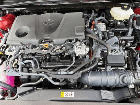 Used 2026 Toyota Camry SE FWD image 10