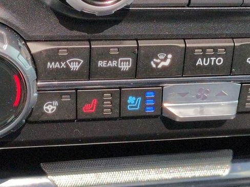 Certified 2025 Ford F250 Lariat w/ Lariat Ultimate Package AWD/4WD image 23