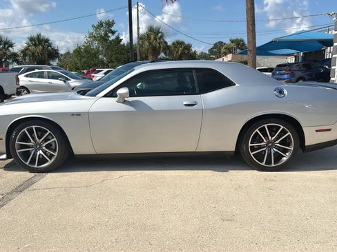 Used 2023 Dodge Challenger R/T RWD image 2