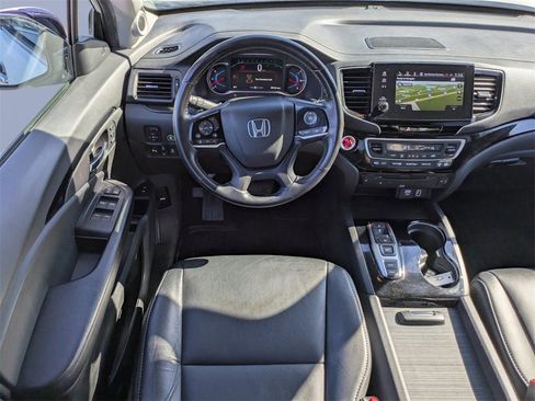 Used 2022 Honda Pilot Touring image 17