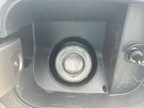 Used 2025 Ford Expedition Active image 6