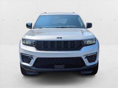 New 2025 Jeep Grand Cherokee Limited w/ Black Appearance Package image 2