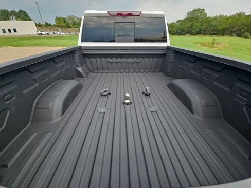 Used 2024 GMC Sierra 2500 Denali w/ Denali Reserve Package AWD/4WD image 7