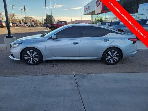 Used 2020 Nissan Altima 2.5 SV image 4